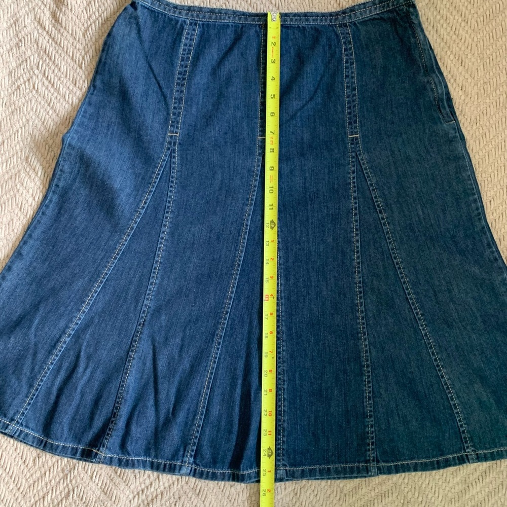 LIZ CLAIBORNE | 8 | Blue denim jean skirt flare 100% cotton size 8